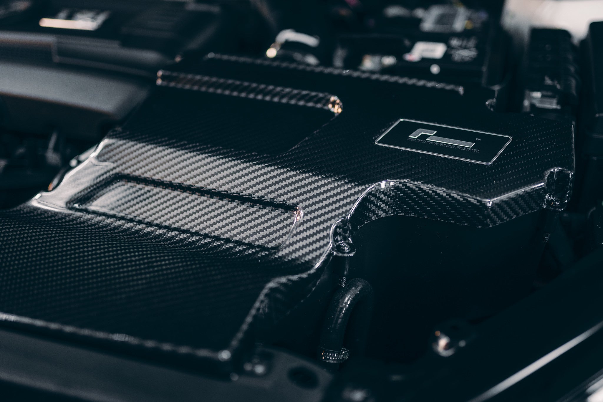 RacingLine Matte Carbon Fibre R600 Intake